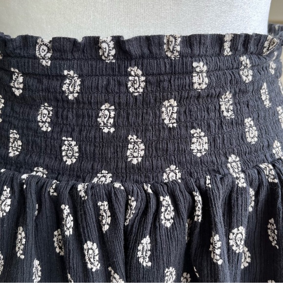 •Old Navy• Paisley Patterned Circle Skirt - Size Small - Picture 3 of 8
